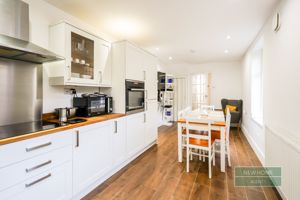 Photo 19- click for photo gallery